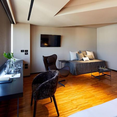 Delparco Hotel Buttrio Exterior photo